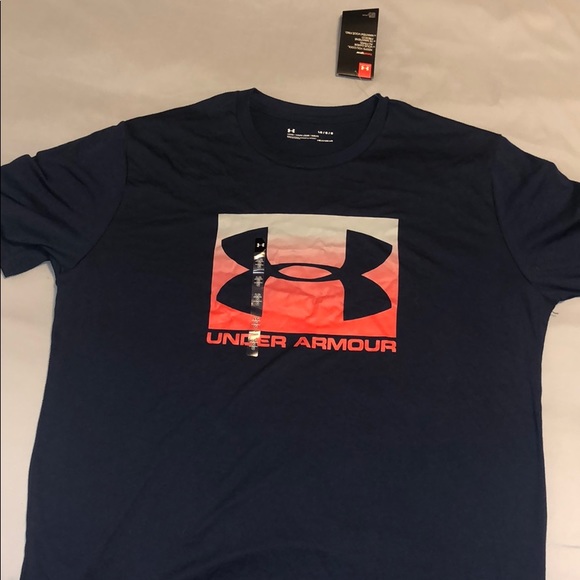 Men’s large under armour shirt - Picture 1 of 3